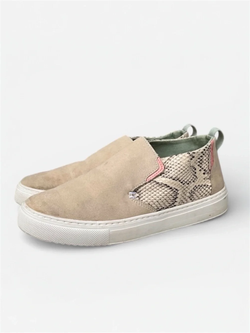 Hey Dude Peyton Women's Slip-on Shoe in Snake Beige Size 8